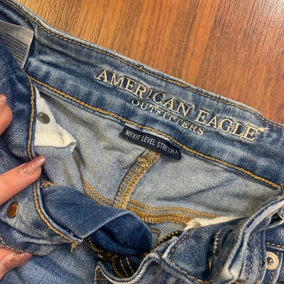 American Eagle Jean Shorts - Picture 3 of 5